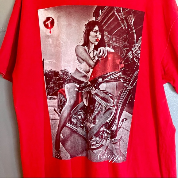 Two In The Shirt Motorcycle Pin Up Girl Graphic Red Tee | XL - Picture 5 of 7